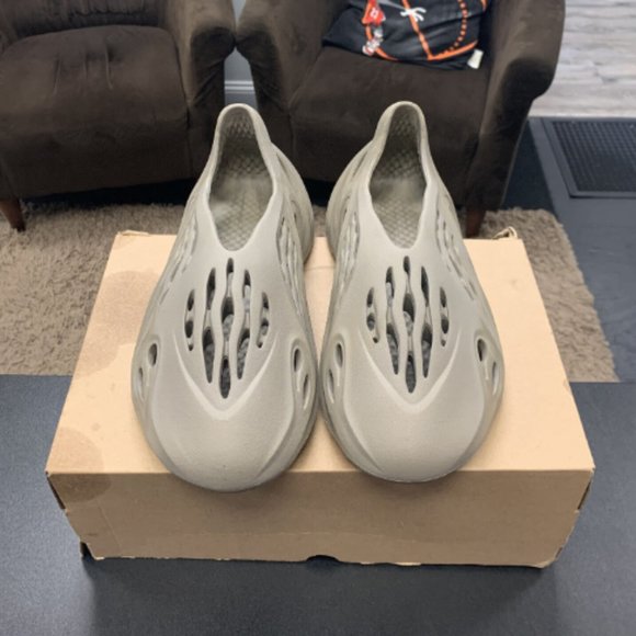 Yeezy Foam Runner (real) not fake